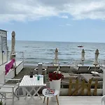 Caprice Flat Sleeps 4 With Garden Διαμέρισμα *