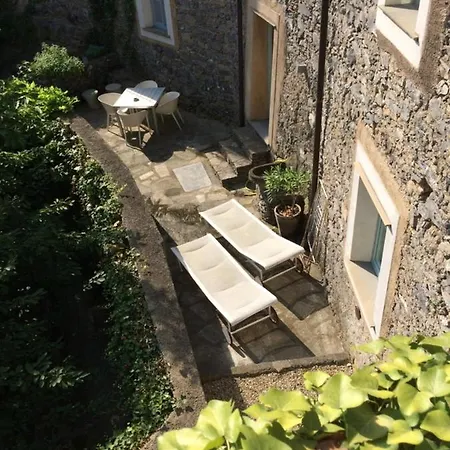 Castelletto With Mountain View Apartment Colletta